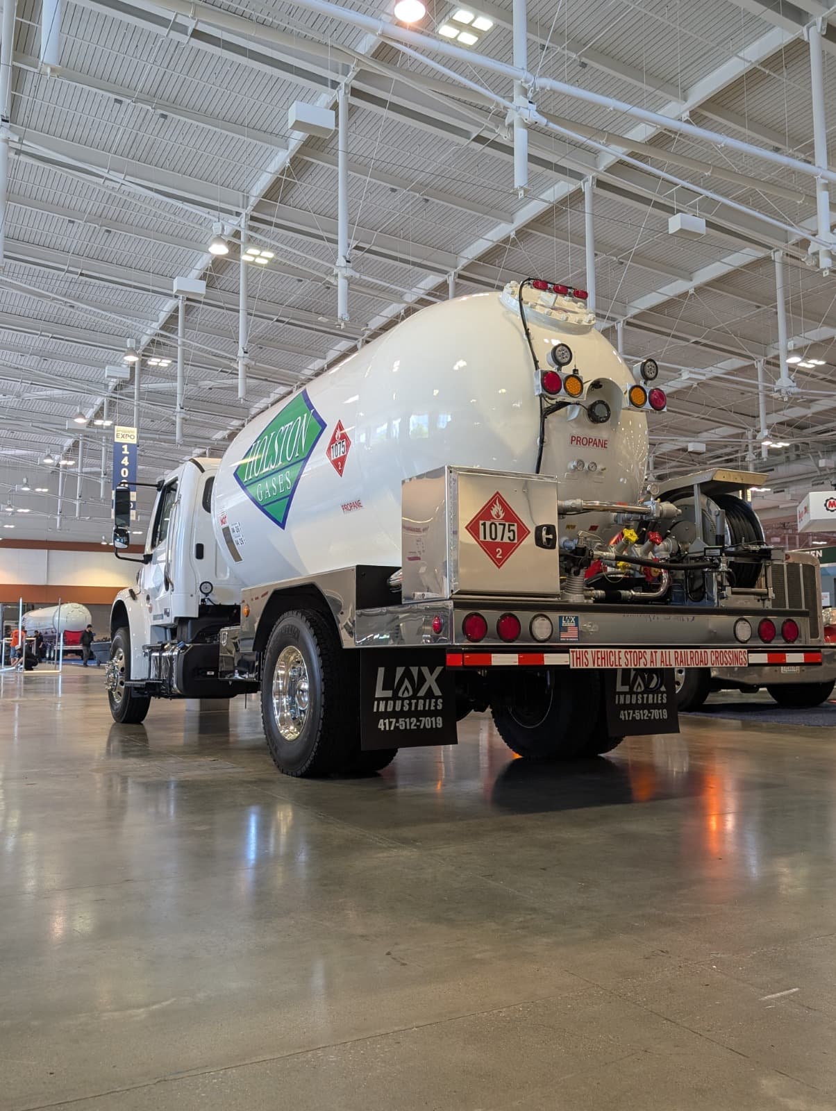 Church Towne propane bobtail truck built by Lux Industries