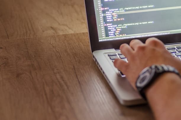 5 Essential Steps to Creating a High-Performing Business Website