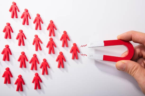 Ensuring Consistency: Syncing Employee Representation with Marketing Excellence