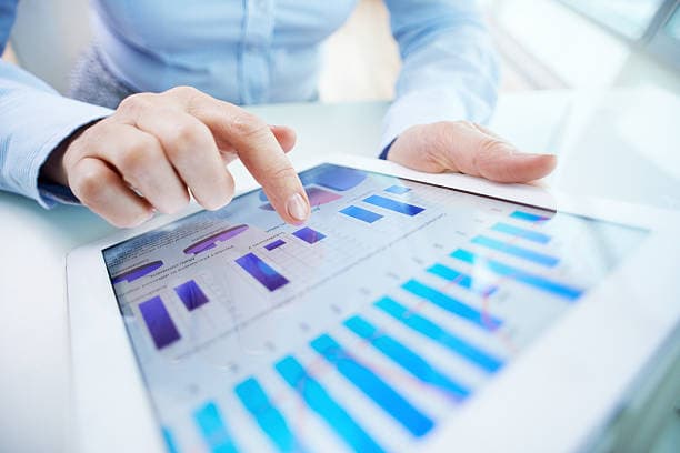 Information Revolution: Business Leaders to Build an Insightful Culture